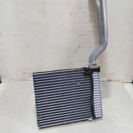 radiator-pecki-otopitelia-salona-ford-focus-2-do-rest-art-57741-big-0