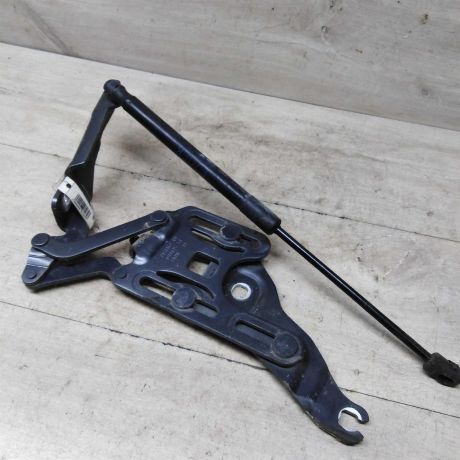 petlia-kapota-levaia-bmw-x5-ii-e70-do-rest-art-58032-big-2