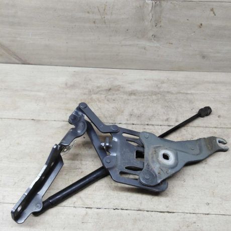 petlia-kapota-levaia-bmw-x5-ii-e70-do-rest-art-58032-big-1