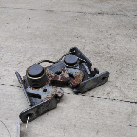 zamok-kapota-pravyi-bmw-x5-ii-e70-do-rest-art-58073-big-2