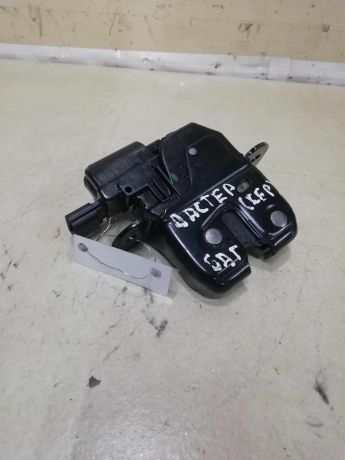 zamok-kryski-bagaznika-renault-duster-i-art-58414-big-0