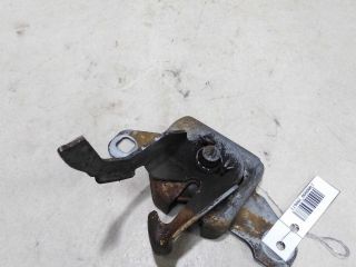 zamok-kapota-renault-duster-i-art-58418