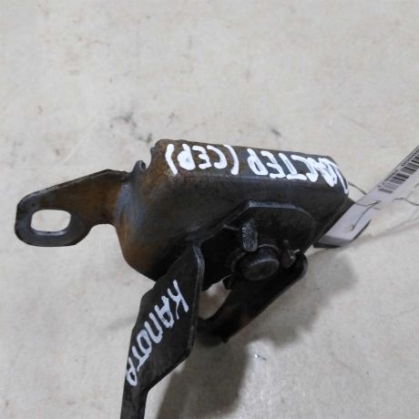 zamok-kapota-renault-duster-i-art-58418-big-2