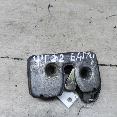 zamok-kryski-bagaznika-volkswagen-golf-2-art-58491-big-0