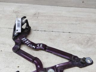 petlia-kryski-bagaznika-pravaia-sedan-audi-a4-b5-art-58785