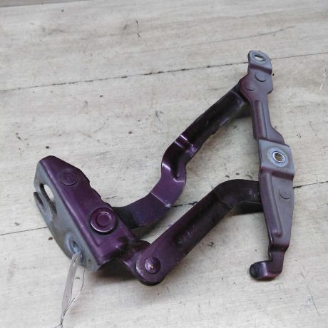 petlia-kryski-bagaznika-levaia-sedan-audi-a4-b5-art-58786-big-2