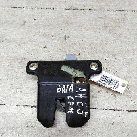 zamok-bagaznika-sedan-audi-a4-b5-art-58787-big-0