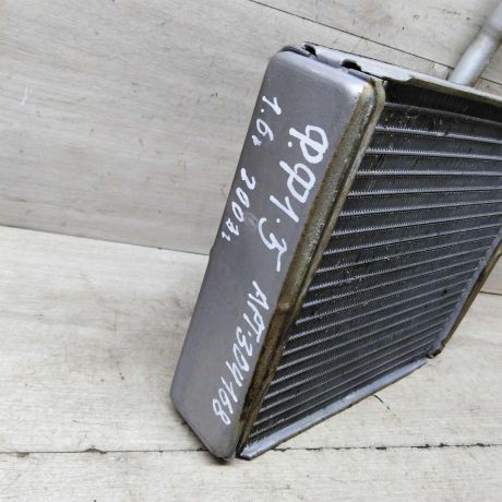 radiator-pecki-salona-ford-focus-1-xetcbek-art-58884-big-2