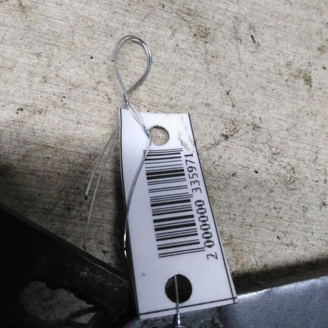 petlia-pravaia-kryski-bagaznika-sedan-audi-80-b3-art-59317-big-1