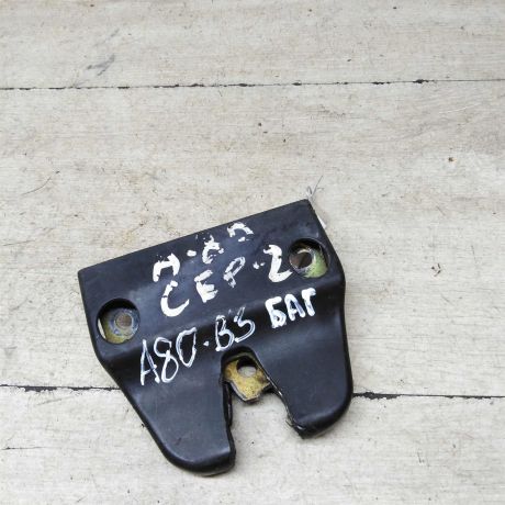 zamok-bagaznika-sedan-audi-80-b3-art-59323-big-0