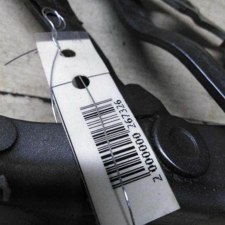 petlia-levaia-kryski-bagaznika-sedan-audi-80-b3-art-59367-big-1