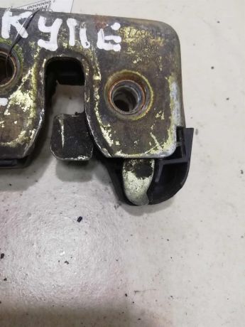 zamok-bagaznika-xetcbek-volkswagen-golf-3-defekt-na-foto-art-59678-big-4