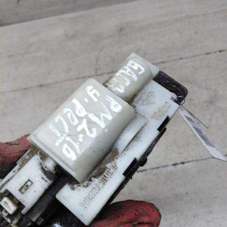 zamok-kryski-bagaznika-renault-megane-2-rest-defekt-korpusa-art-59793-big-3