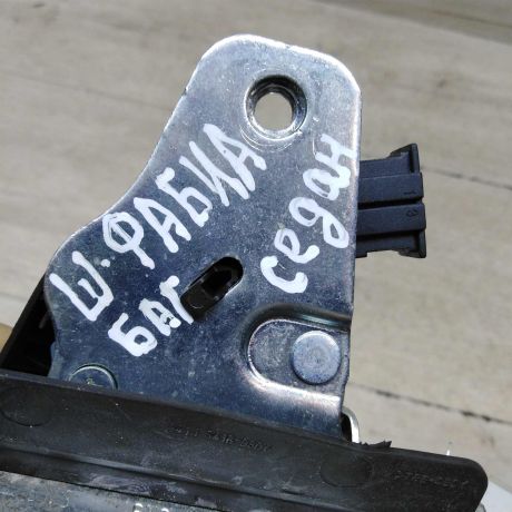 zamok-bagaznika-skoda-fabia-i-rest-sedan-art-60016-big-5