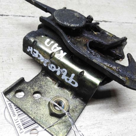 zamok-kapota-ford-fusion-i-do-rest-art-60141-big-1