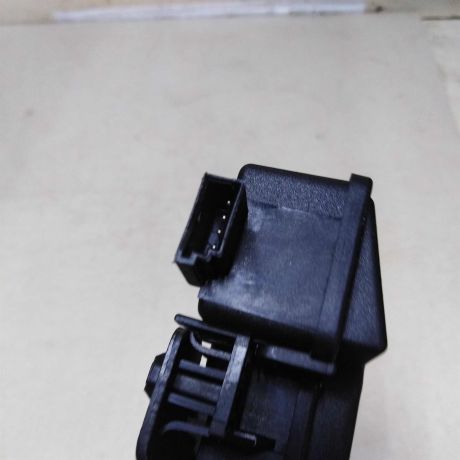 zamok-kryski-bagaznika-bmw-e46-kupe-do-rest-art-60255-big-1