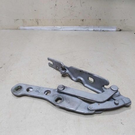 petlia-kapota-pravaia-bmw-e46-kupe-do-rest-art-60301-big-0