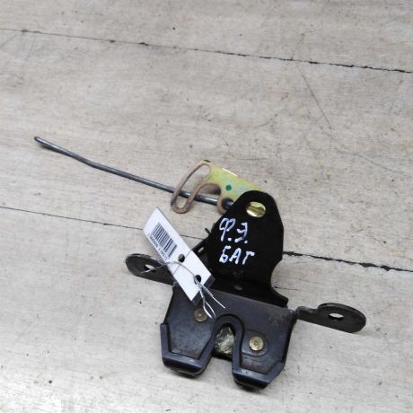 zamok-kryski-bagaznika-ford-escort-5-rest-2-xetcbek-art-60444-big-0