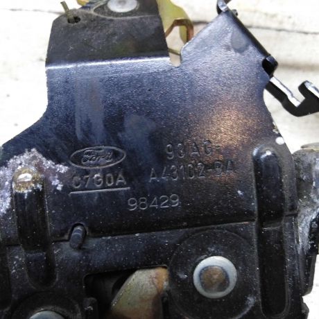 zamok-kryski-bagaznika-ford-escort-5-rest-2-xetcbek-art-60444-big-1