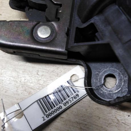 zamok-kryski-bagaznika-sedan-volkswagen-jetta-5-art-60471-big-3