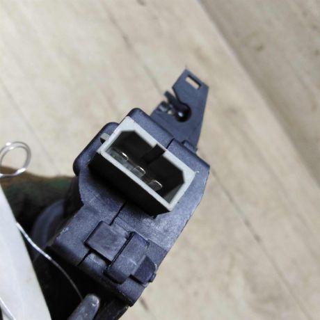 zamok-kryski-bagaznika-sedan-volkswagen-jetta-5-art-60471-big-4