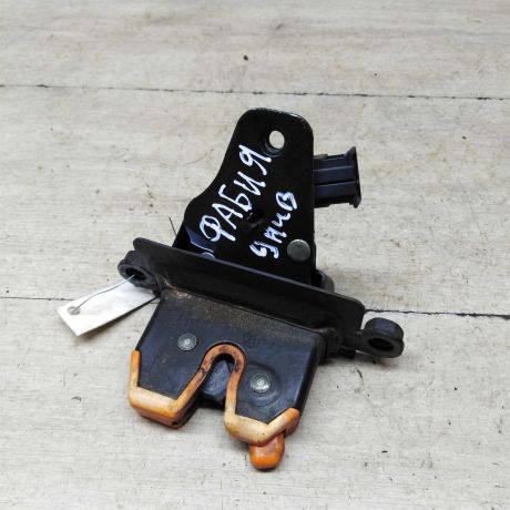 zamok-bagaznika-skoda-fabia-1-xetcbek-art-60603-big-0