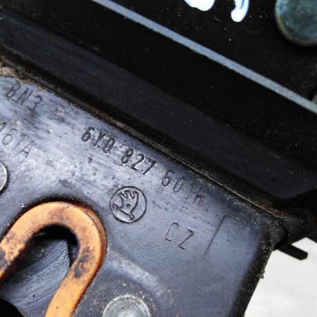 zamok-bagaznika-skoda-fabia-1-xetcbek-art-60603-big-3