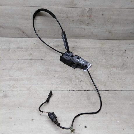 zamok-kapota-volkswagen-passat-b6-art-60691-big-0