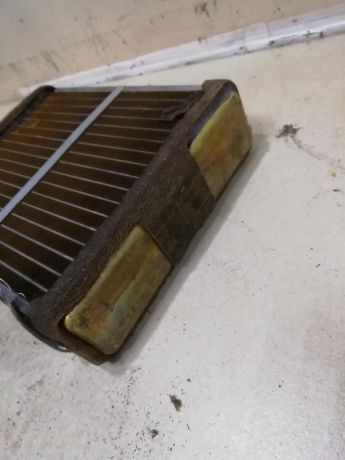 radiator-pecki-otopitelia-salona-mazda-millenia-art-61005-big-3