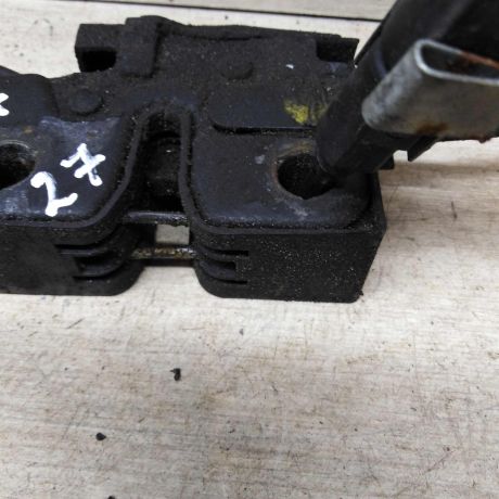 zamok-kapota-volkswagen-passat-b6-27-art-61014-big-2