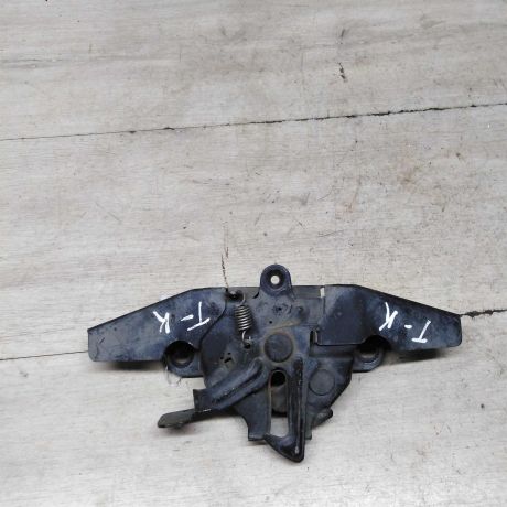 zamok-kapota-toyota-corolla-ix-e120-e130-art-61364-big-0