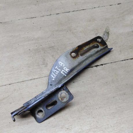 petlia-kapota-pravaia-daewoo-matiz-08-art-61819-big-0