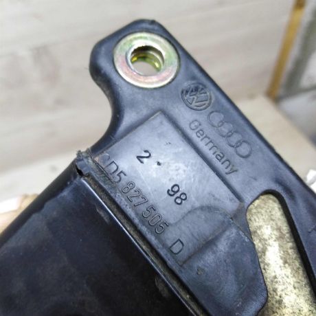 zamok-bagaznika-sedan-audi-a4-b5-art-62763-big-1