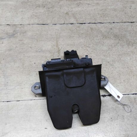 zamok-bagaznika-ford-focus-3-universal-bu-art-63230-big-0