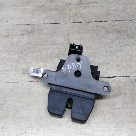 zamok-bagaznika-ford-focus-3-universal-bu-art-63230-big-3