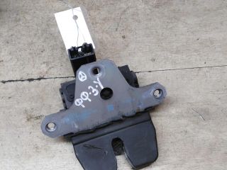 zamok-kryski-bagaznika-universal-ford-focus-3-art-63237