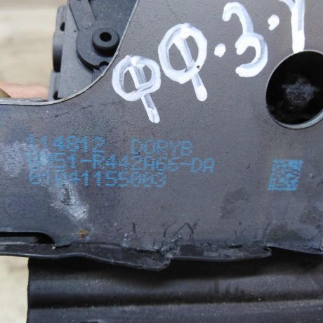 zamok-kryski-bagaznika-universal-ford-focus-3-art-63237-big-3