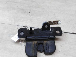 zamok-bagaznika-volkswagen-passat-b5-gp-universal-art-63913