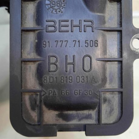 radiator-pecki-salona-audi-a4-b5-defekt-original-art-63935-big-3