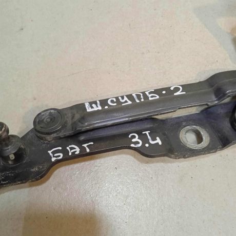 petlia-levaia-kryski-bagaznika-skoda-superb-art-64393-big-2