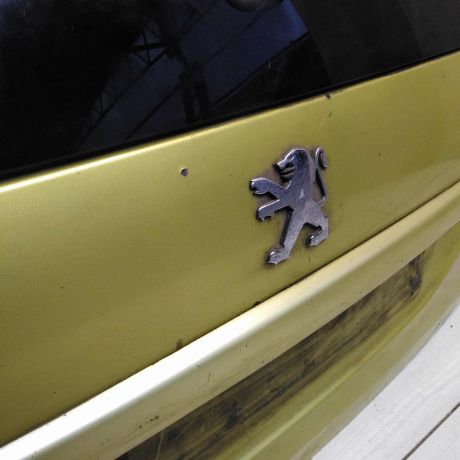 kryska-bagaznika-peugeot-206-universal-art-64809-big-4