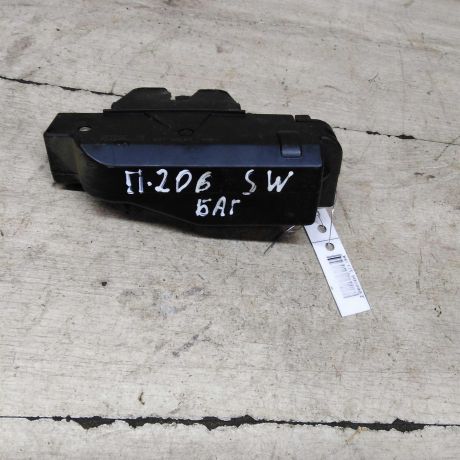 zamok-kryski-bagaznika-peugeot-206-universal-art-64832-big-0