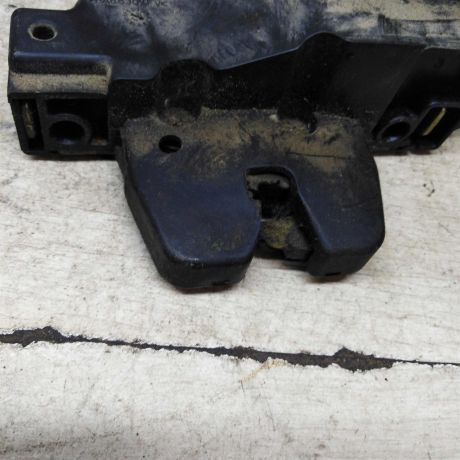 zamok-kryski-bagaznika-peugeot-206-universal-art-64832-big-5