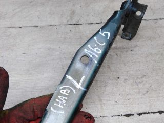 petlia-kapota-levaia-audi-a6-c5-dorestailing-art-65082