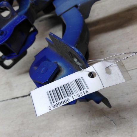 petlia-kryski-bagaznika-sedan-renault-logan-i-art-65189-big-3