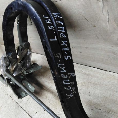 petlia-bagaznika-kia-spectra-komplekt-art-65378-big-1