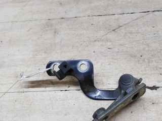 petlia-kryski-bagaznika-pravaia-chery-amulet-art-70787