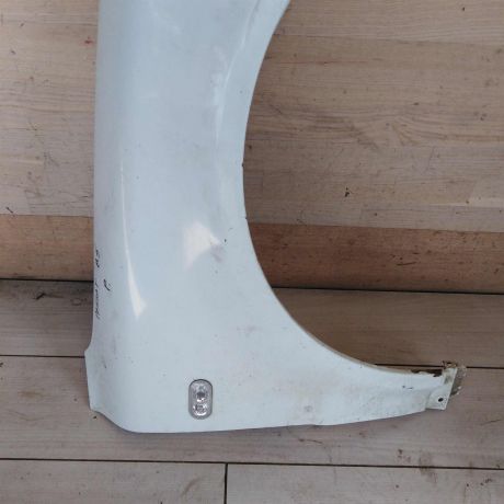 krylo-perednee-pravoe-volkswagen-passat-b5-defekt-sledy-remonta-art-71178-big-2