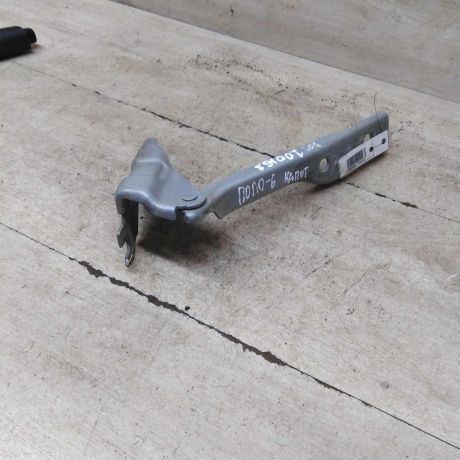 petlia-kapota-levaia-volkswagen-polo-v-sedan-art-71281-big-0