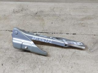 petlia-kapota-pravaia-volkswagen-polo-v-sedan-art-71819